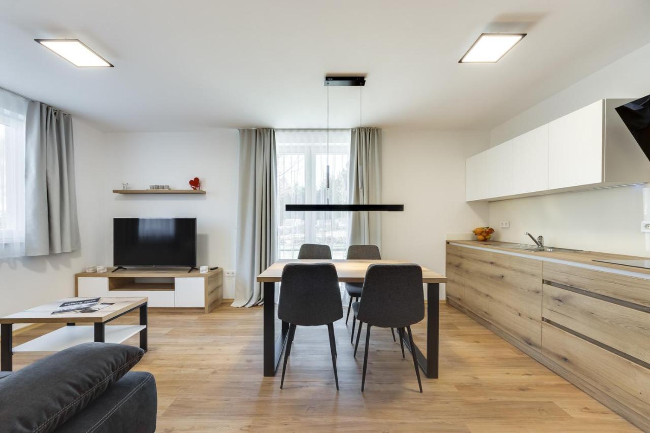 Chic Apartments With Balcony And Spa In Mojstrana Exterior photo